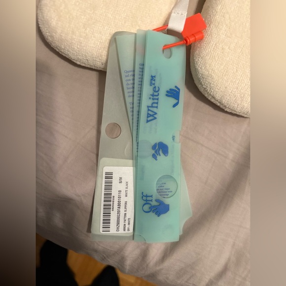 Off-White Slippers - Picture 5 of 7